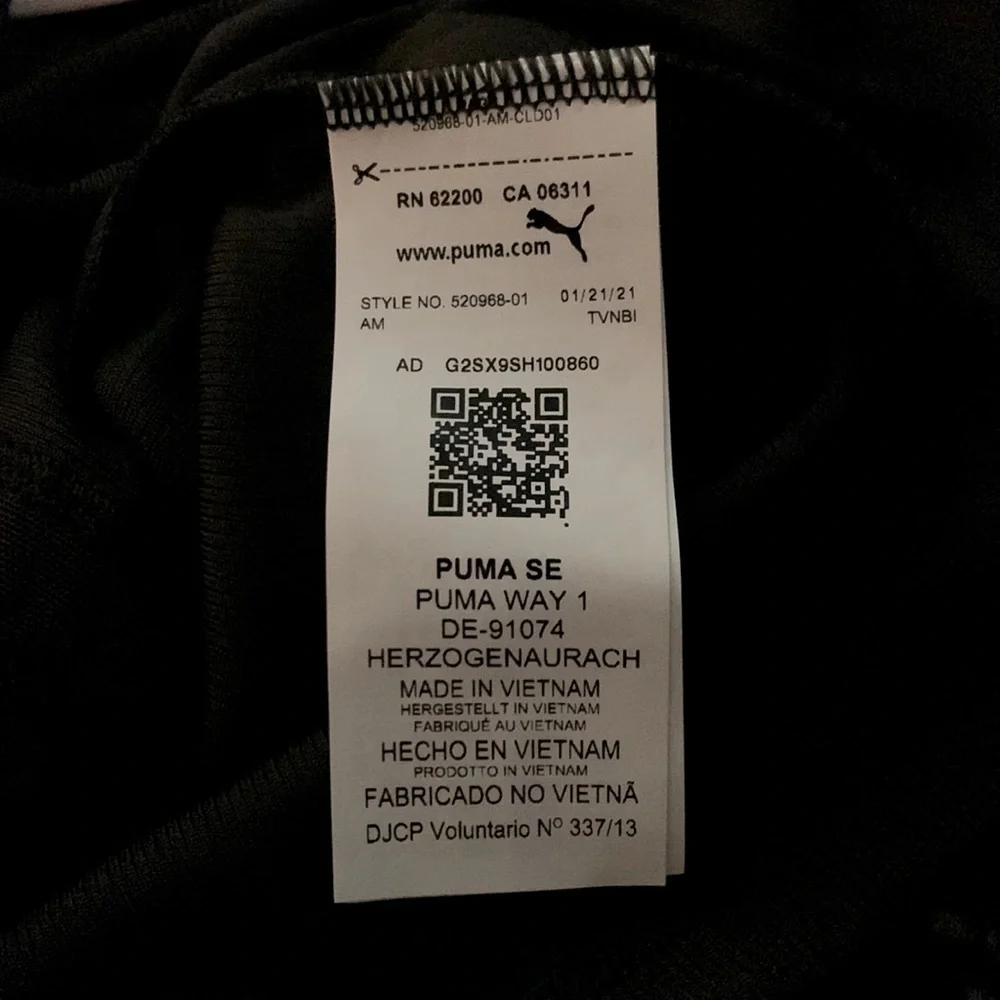 *NWT* Crop Top Puma Yoga Collection Top - Picture 4 of 5